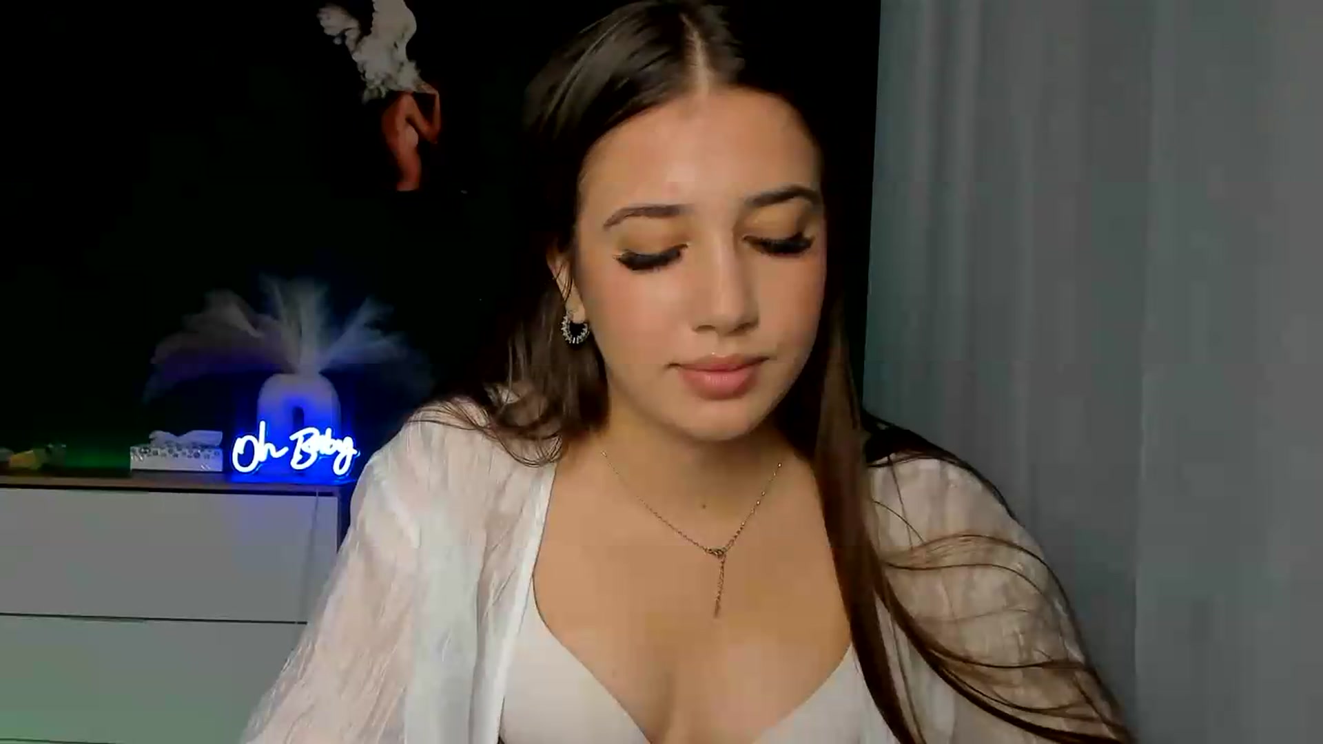 Gallery image thumbnail from AlexaPirs's myfreecams stream on, 08/05/2026, 13:20 image 14 of 20