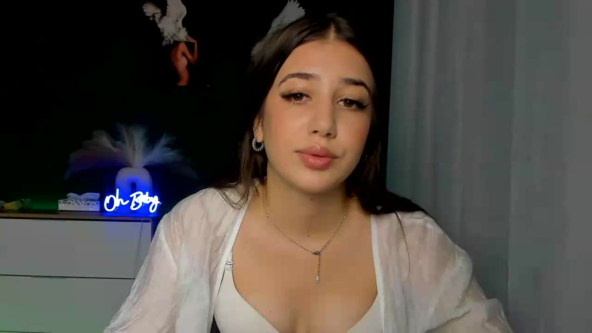 Gallery image thumbnail from AlexaPirs's myfreecams stream on, 08/05/2026, 13:20 image 12 of 20