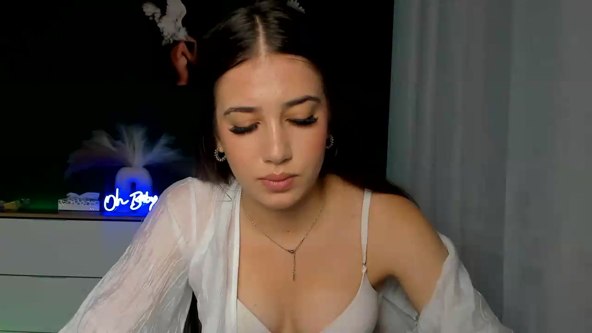 Gallery image thumbnail from AlexaPirs's myfreecams stream on, 08/05/2026, 13:44 image 10 of 20