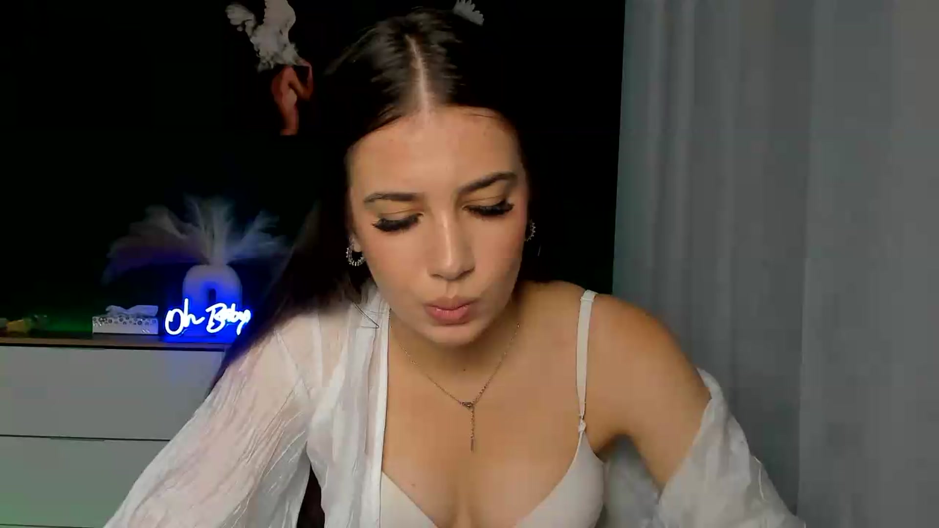 Gallery image thumbnail from AlexaPirs's myfreecams stream on, 08/05/2026, 13:44 image 15 of 20