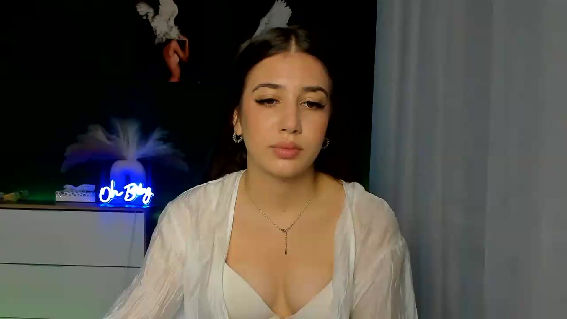 Gallery image thumbnail from AlexaPirs's myfreecams stream on, 08/05/2026, 14:10 image 2 of 20