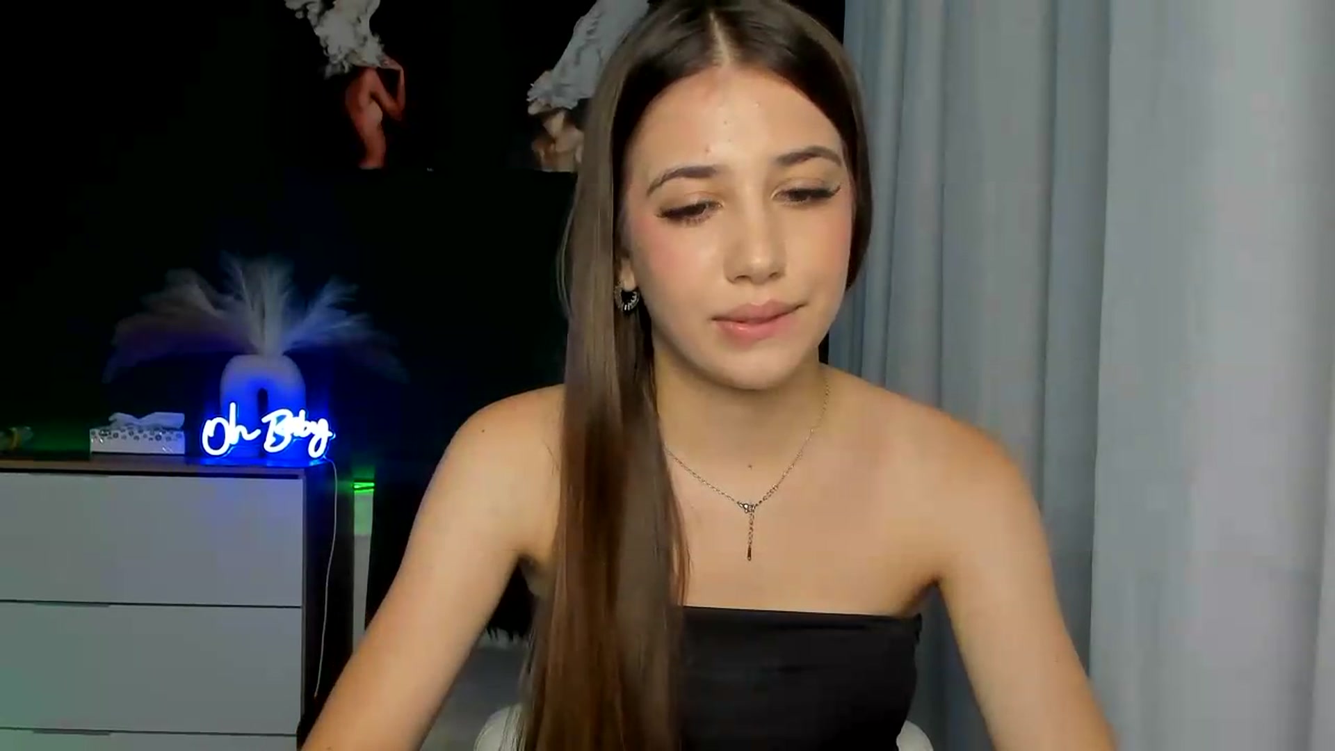 Gallery image thumbnail from AlexaPirs's myfreecams stream on, 08/07/2026, 14:34 image 7 of 20