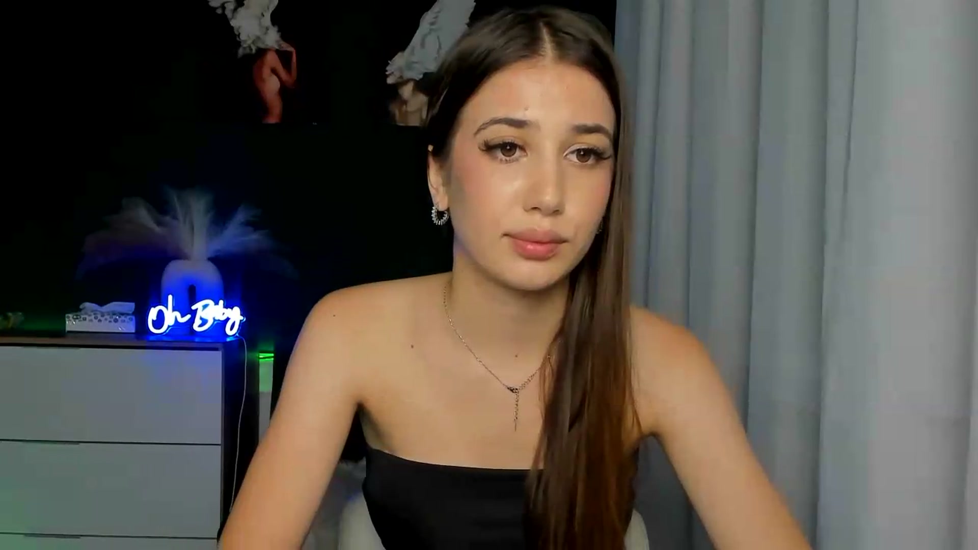 Gallery image thumbnail from AlexaPirs's myfreecams stream on, 08/07/2026, 15:28 image 20 of 20