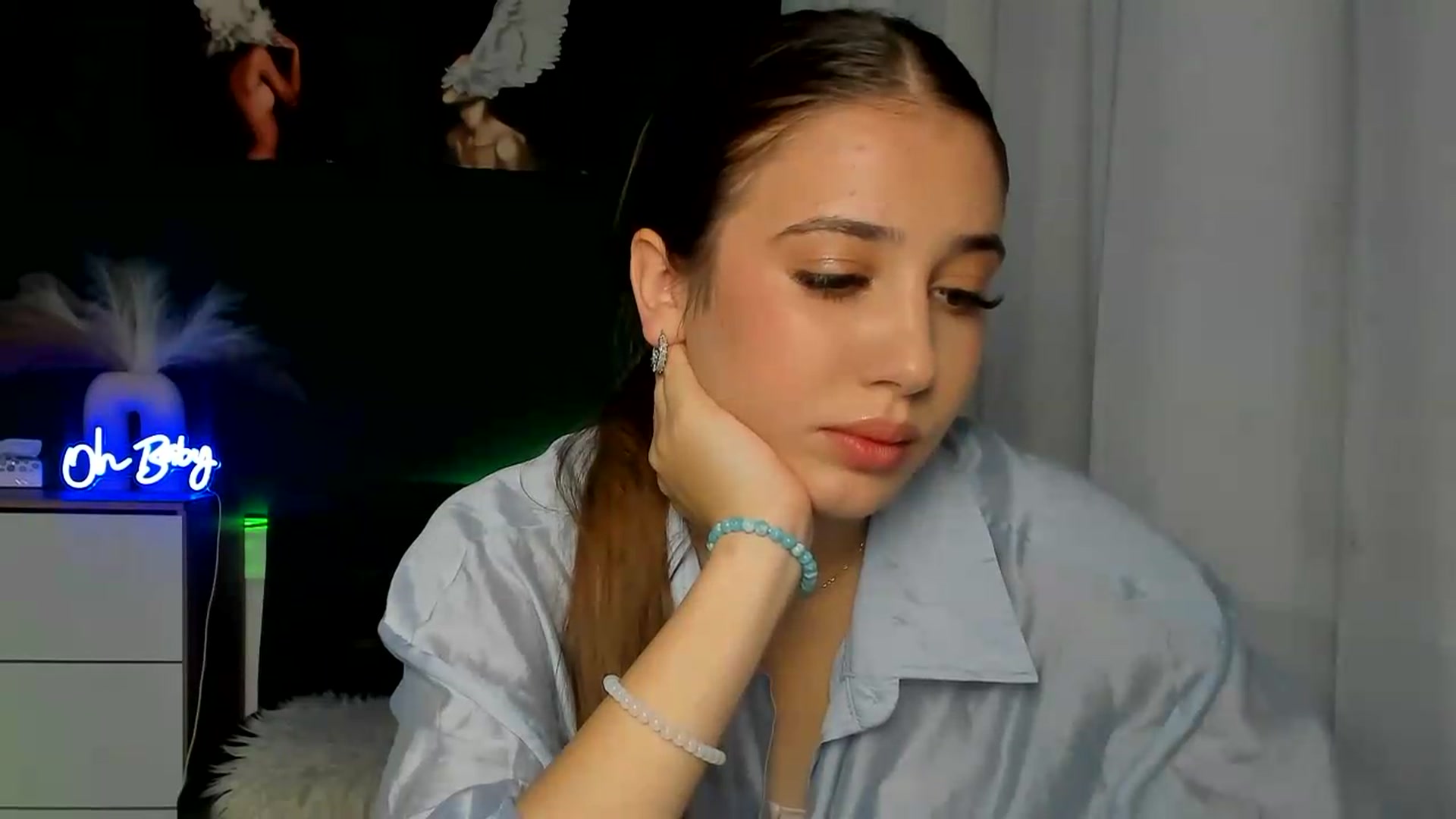Gallery image thumbnail from AlexaPirs's myfreecams stream on, 08/12/2026, 13:35 image 8 of 20