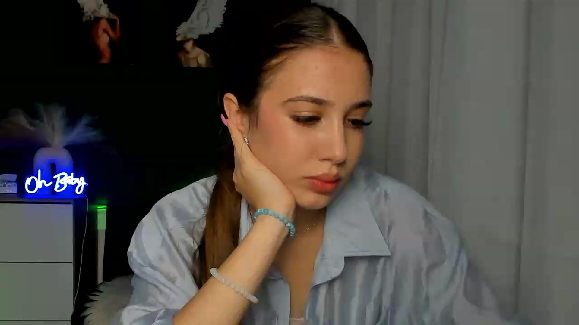 Gallery image thumbnail from AlexaPirs's myfreecams stream on, 08/12/2026, 13:35 image 1 of 20
