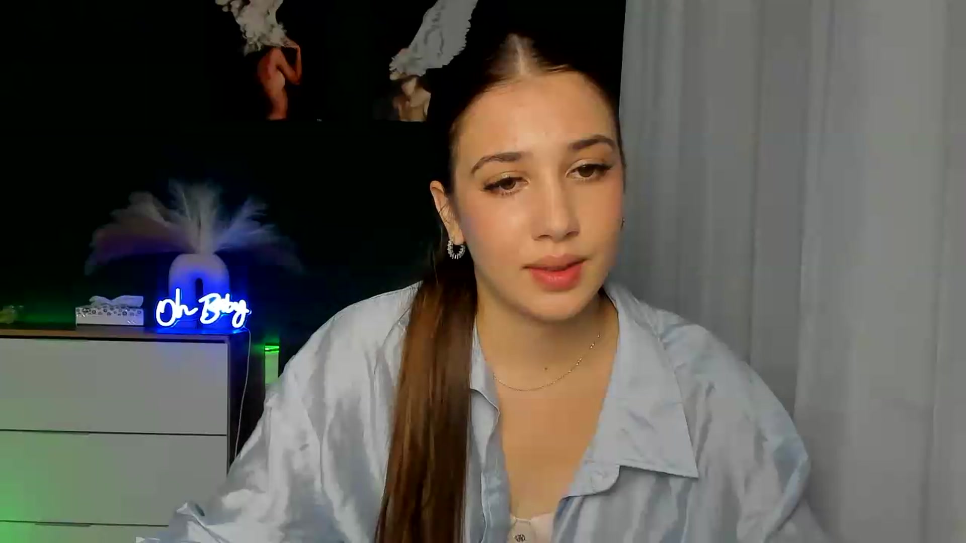 Gallery image thumbnail from AlexaPirs's myfreecams stream on, 08/12/2026, 14:31 image 9 of 20