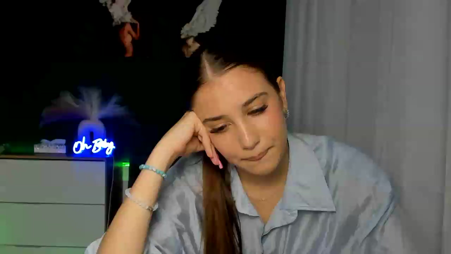 Gallery image thumbnail from AlexaPirs's myfreecams stream on, 08/12/2026, 16:40 image 1 of 20