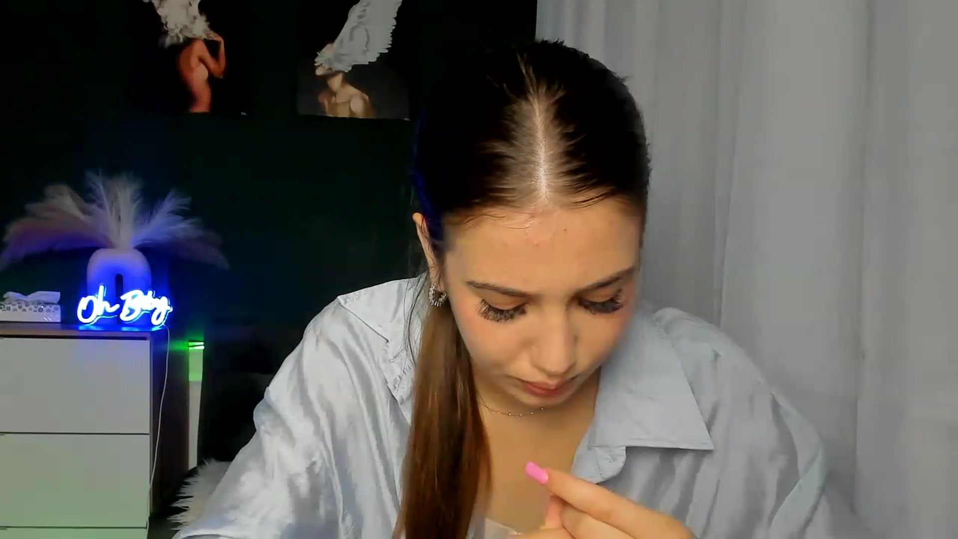 Gallery image thumbnail from AlexaPirs's myfreecams stream on, 08/12/2026, 16:40 image 20 of 20