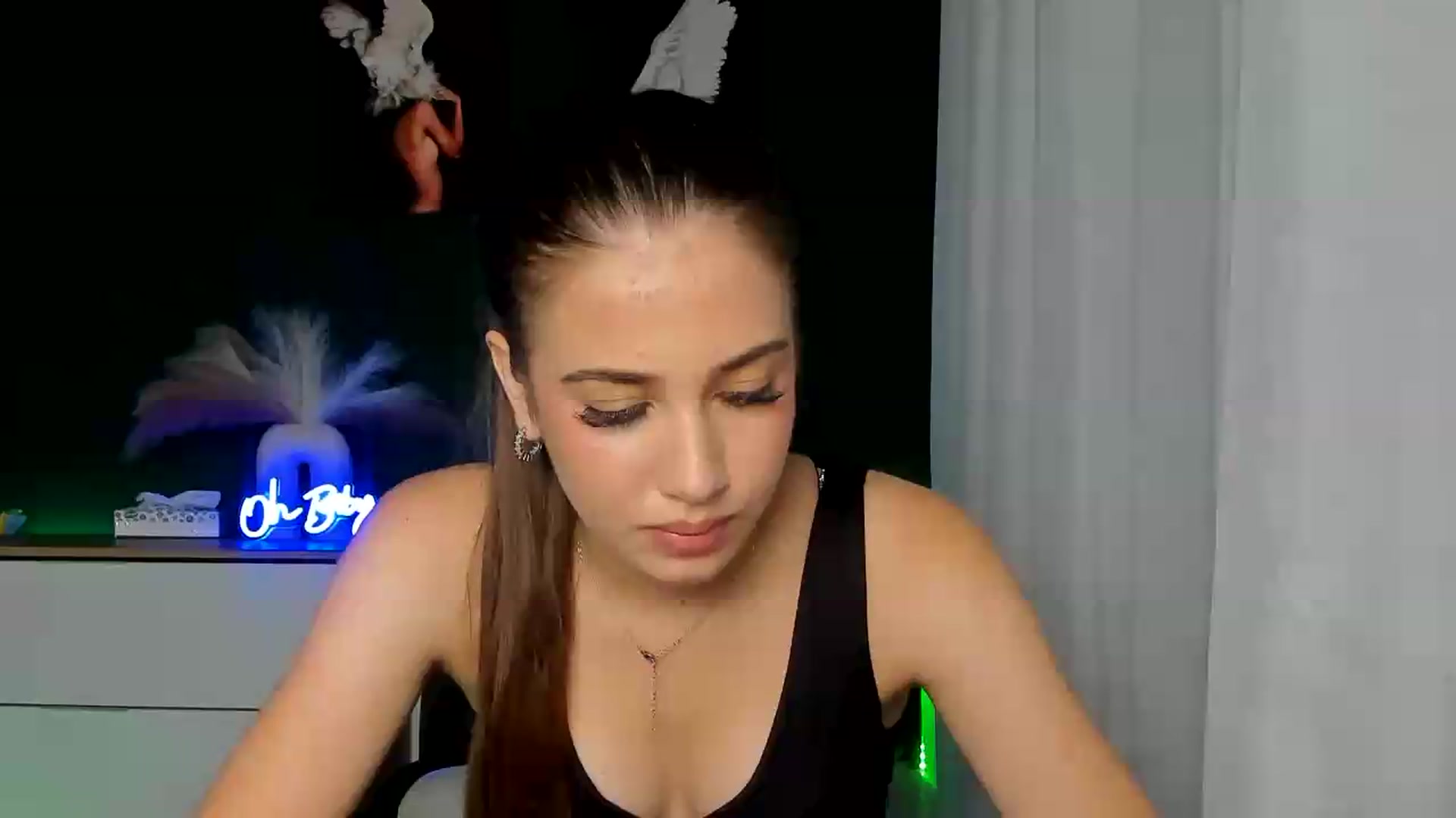 Gallery image thumbnail from AlexaPirs's myfreecams stream on, 08/14/2026, 15:03 image 10 of 20