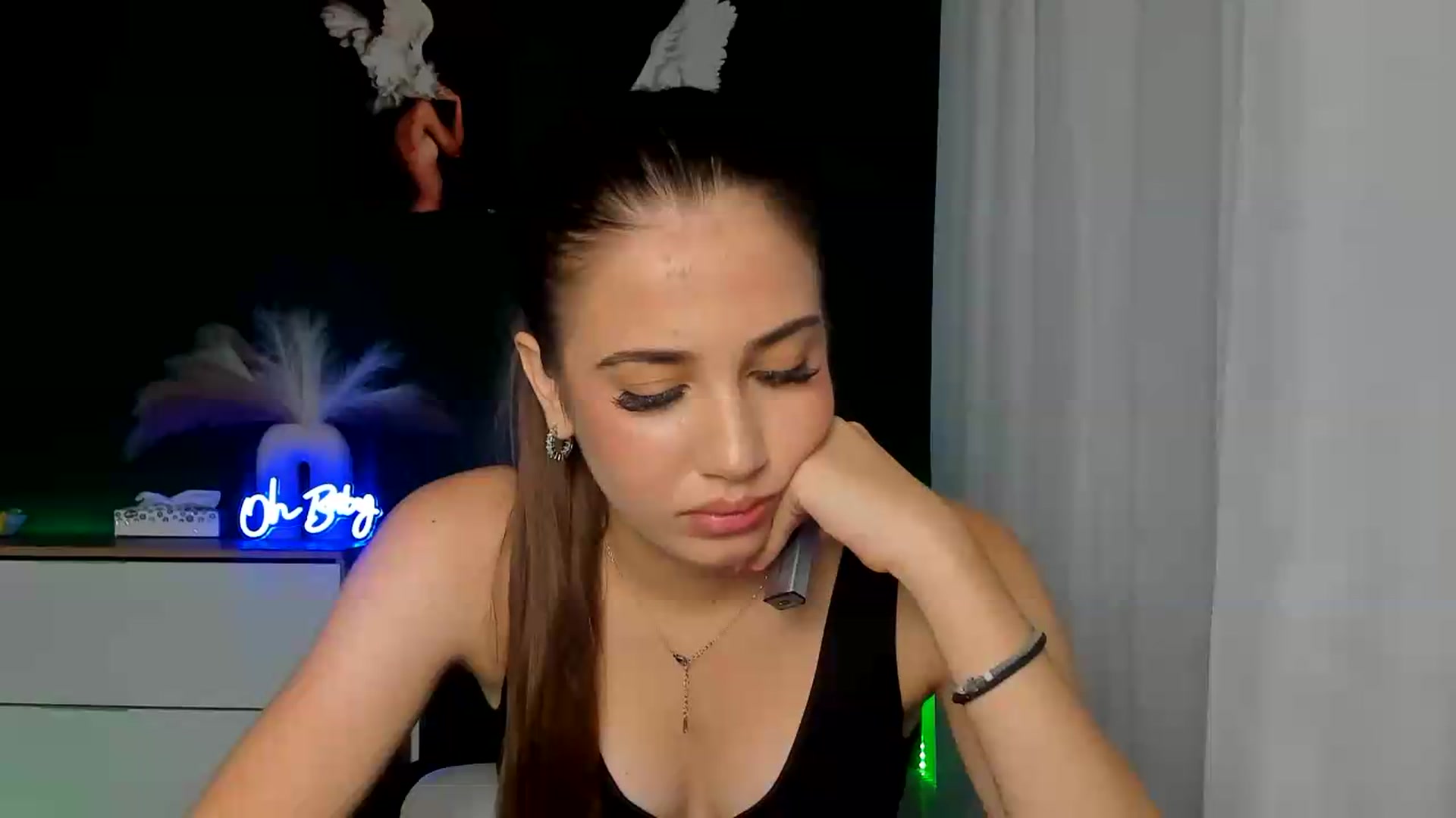 Gallery image thumbnail from AlexaPirs's myfreecams stream on, 08/14/2026, 15:03 image 11 of 20