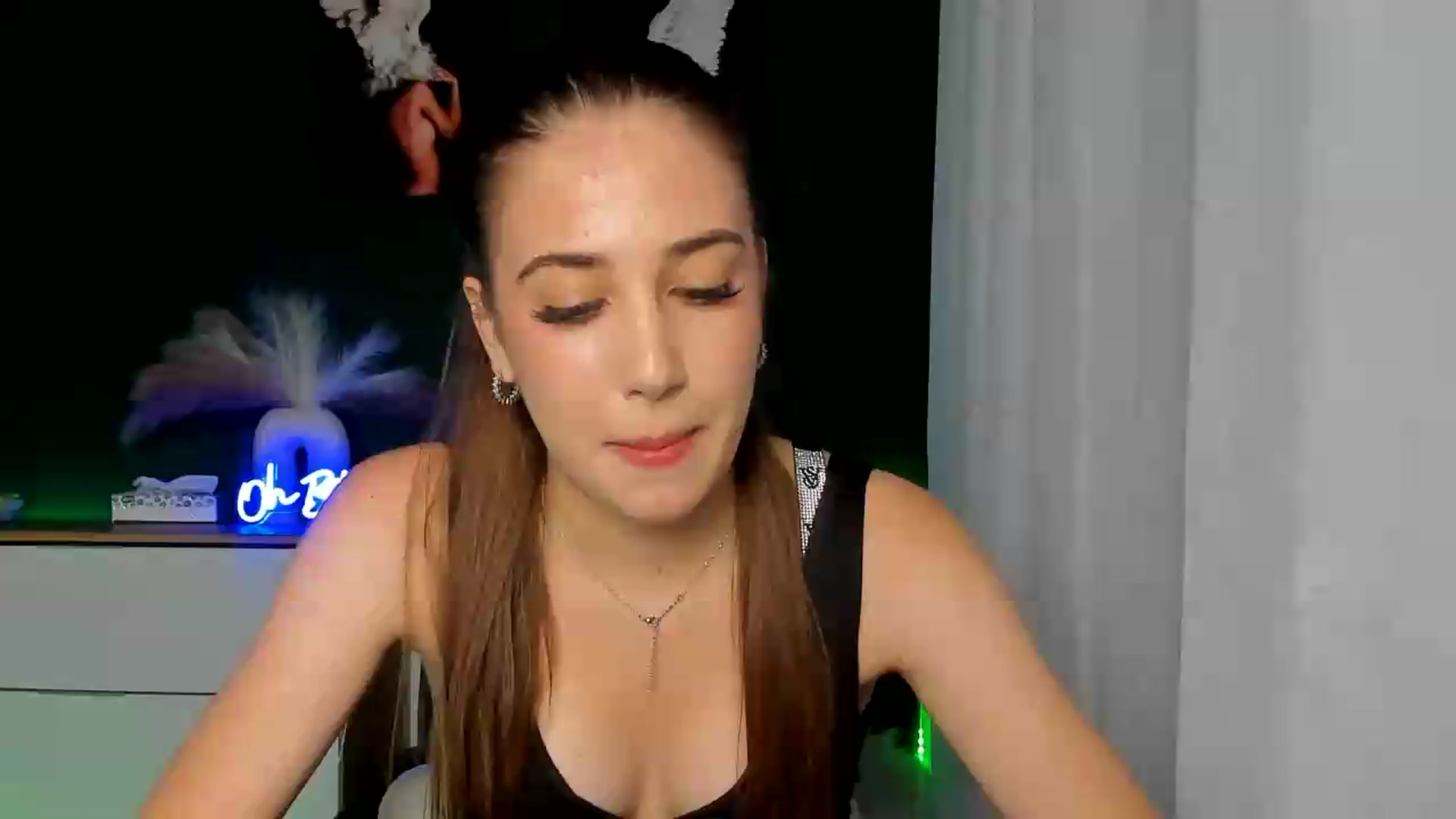 Gallery image thumbnail from AlexaPirs's myfreecams stream on, 08/14/2026, 16:52 image 1 of 20
