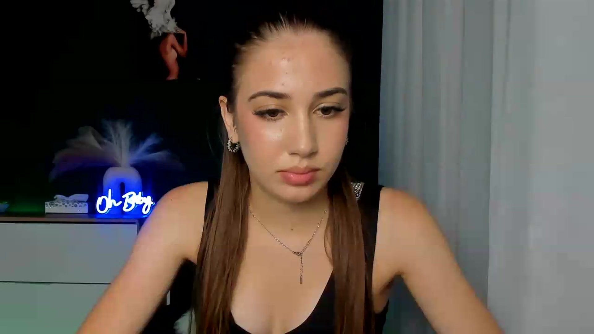 Gallery image thumbnail from AlexaPirs's myfreecams stream on, 08/14/2026, 16:52 image 15 of 20