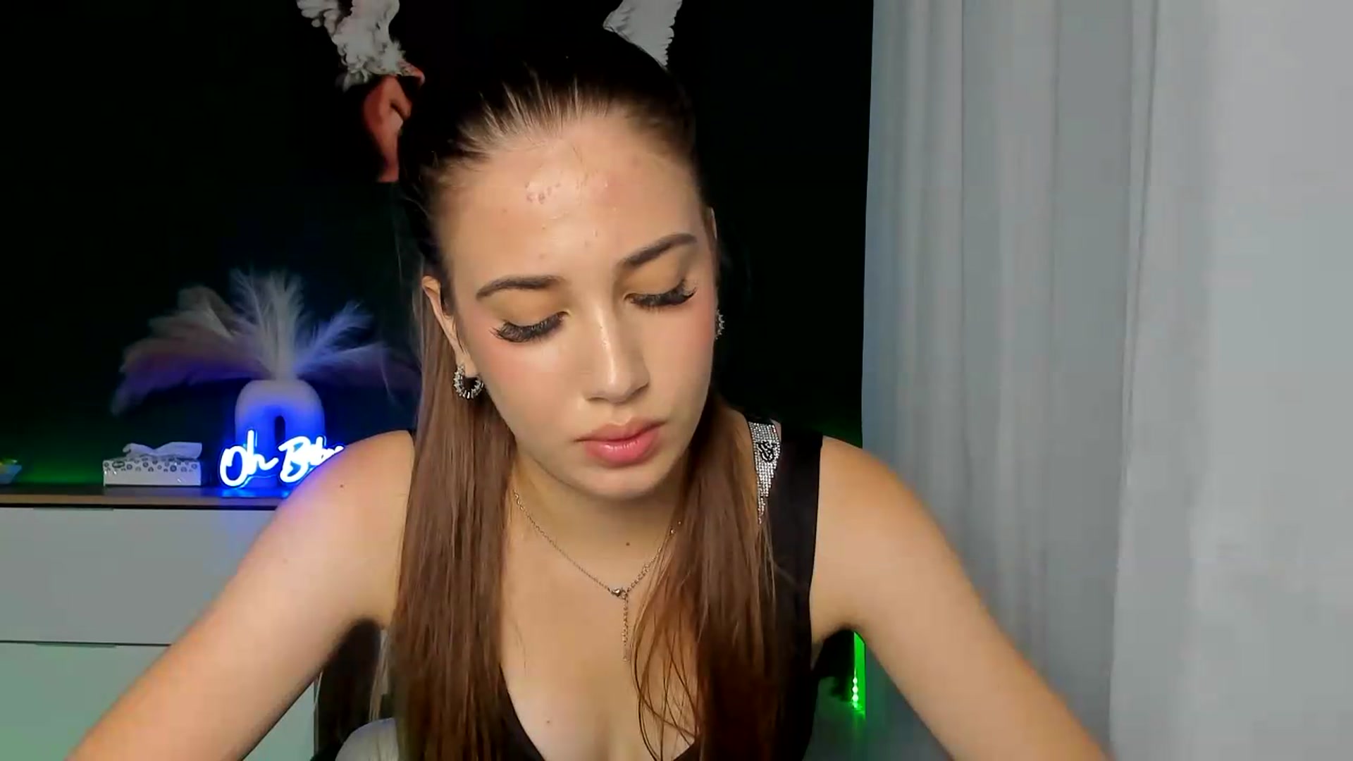 Gallery image thumbnail from AlexaPirs's myfreecams stream on, 08/14/2026, 16:52 image 8 of 20