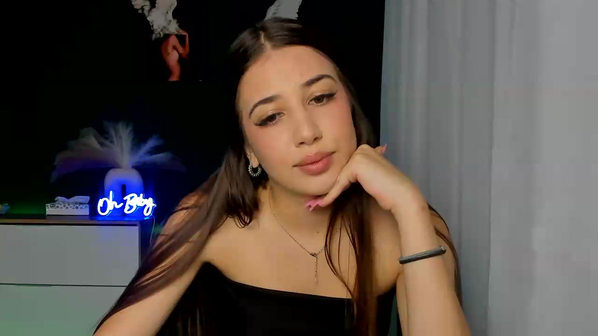 Gallery image thumbnail from AlexaPirs's myfreecams stream on, 08/16/2026, 12:39 image 9 of 20