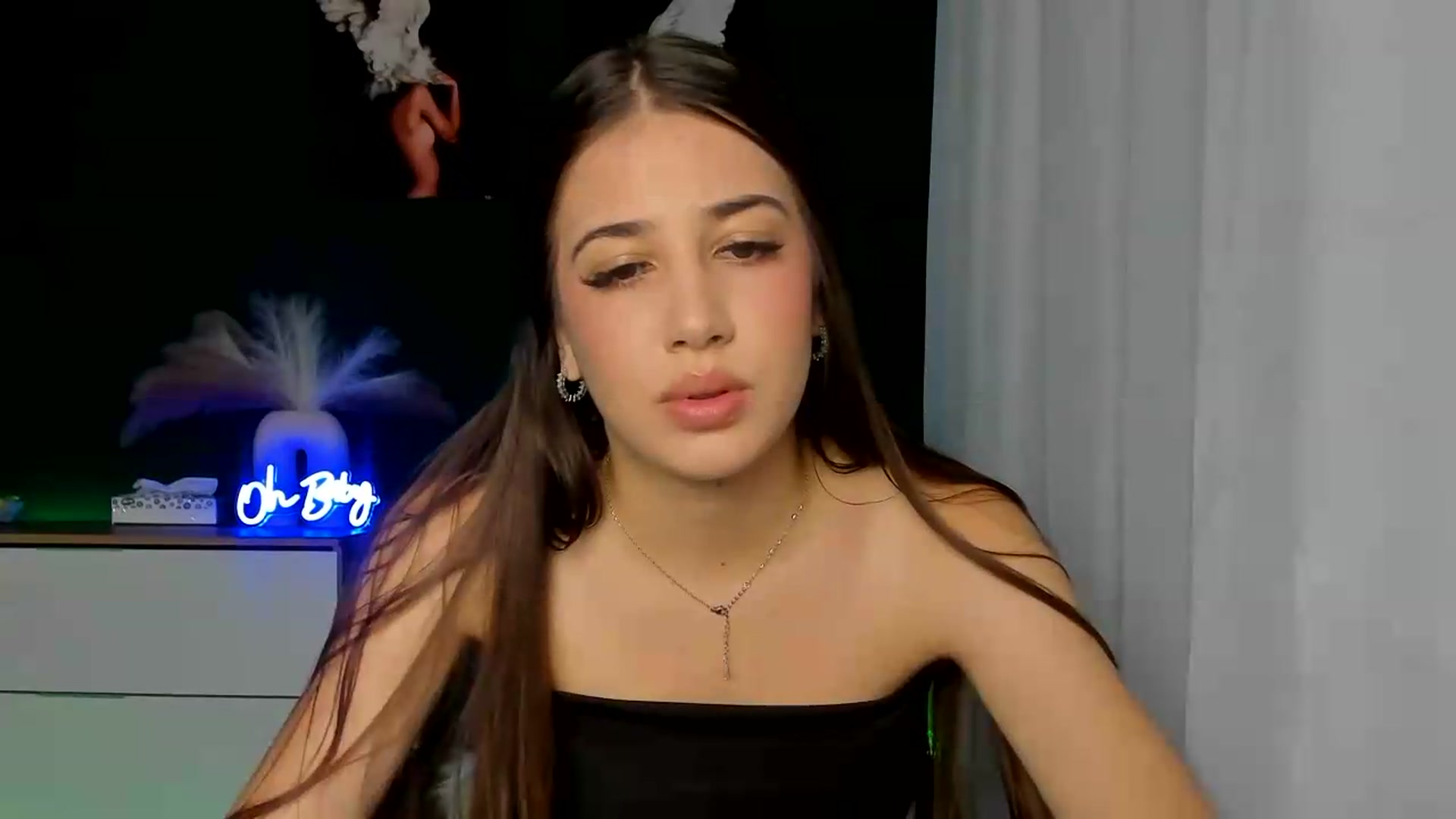 Gallery image thumbnail from AlexaPirs's myfreecams stream on, 08/16/2026, 12:39 image 5 of 20