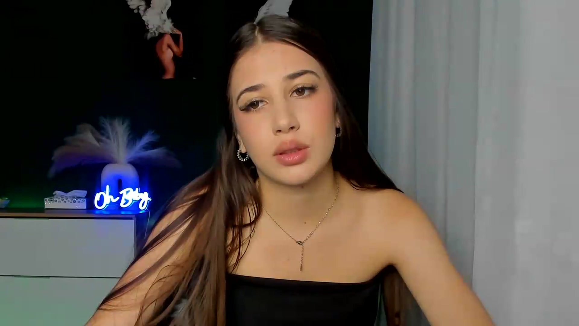 Gallery image thumbnail from AlexaPirs's myfreecams stream on, 08/16/2026, 12:39 image 8 of 20