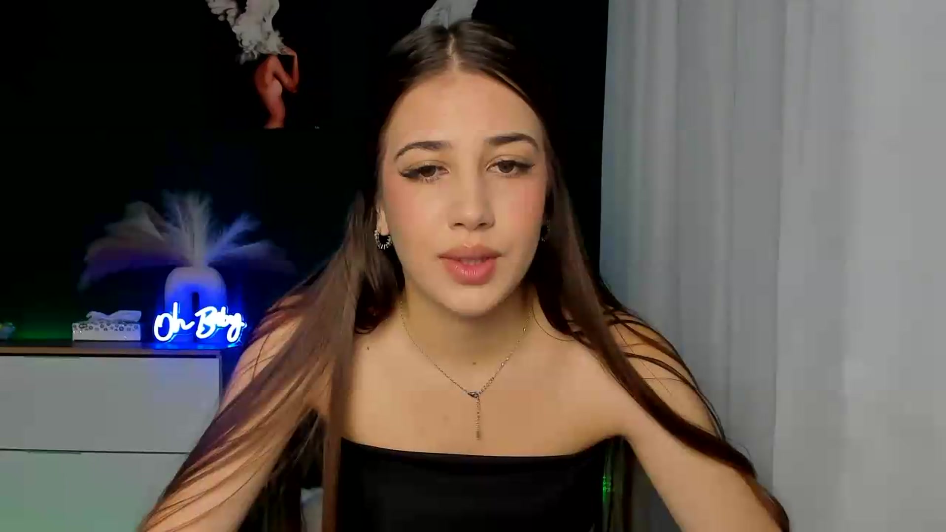 Gallery image thumbnail from AlexaPirs's myfreecams stream on, 08/16/2026, 12:39 image 4 of 20