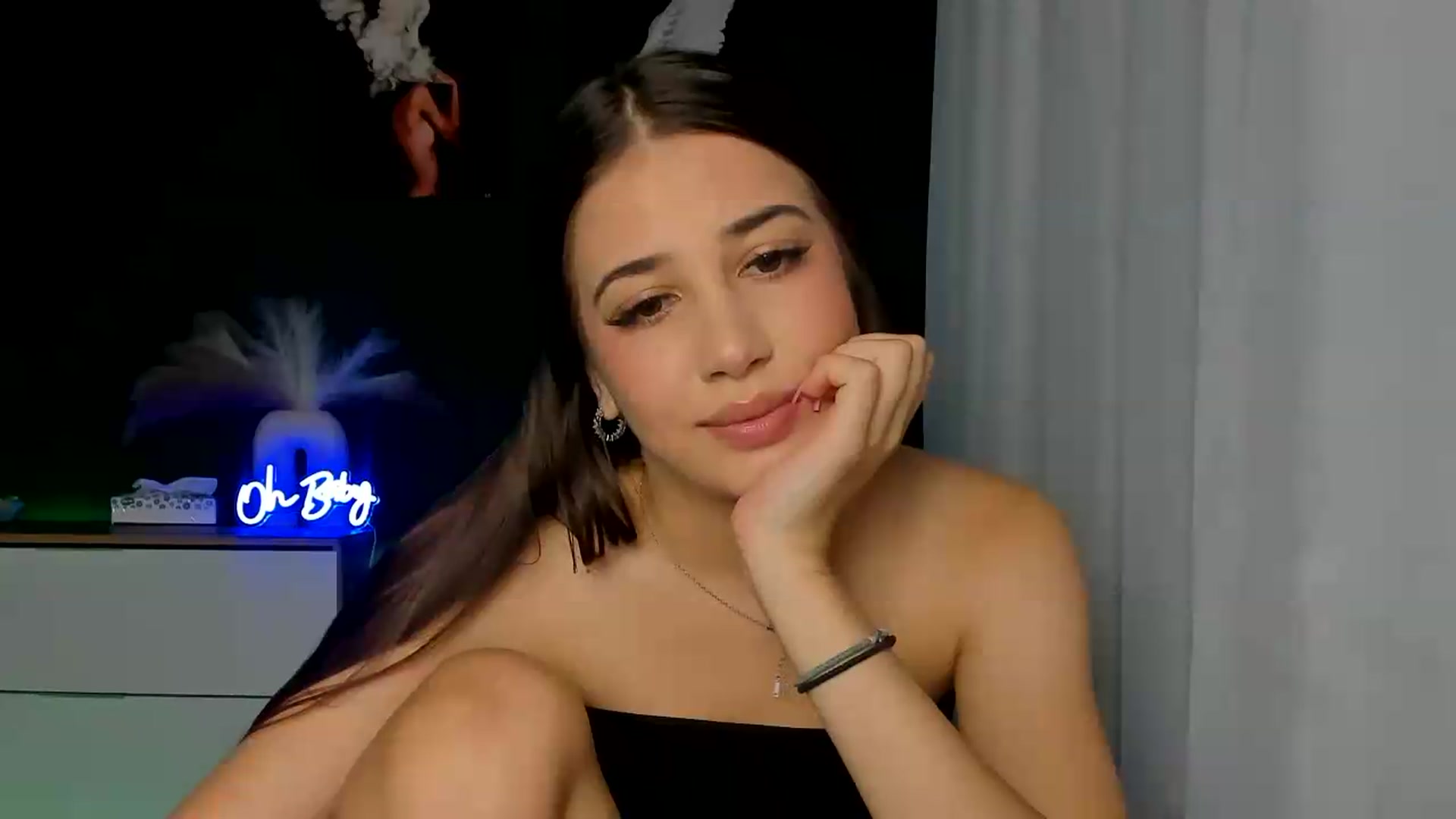 Gallery image thumbnail from AlexaPirs's myfreecams stream on, 08/16/2026, 12:39 image 13 of 20