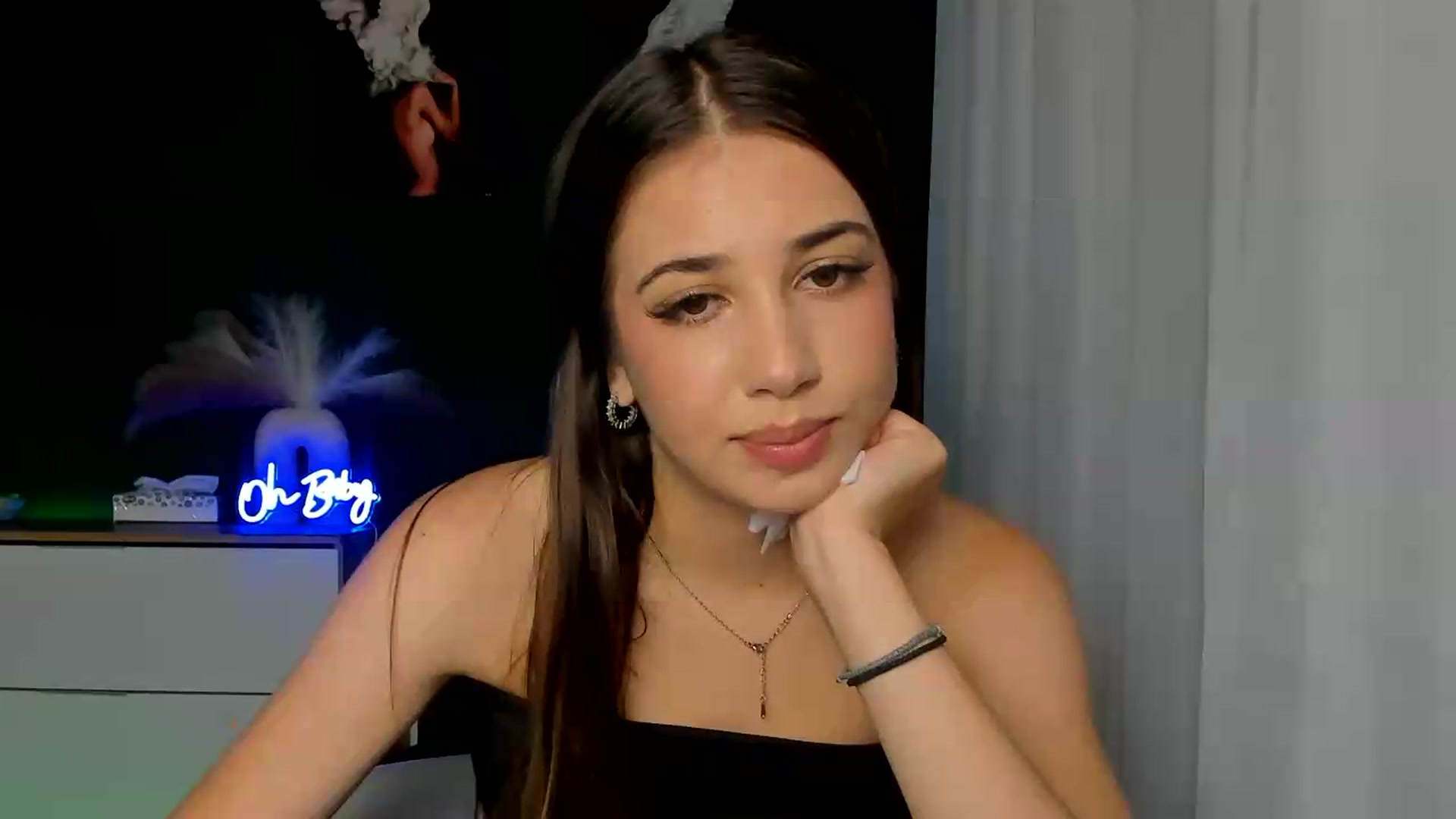 Gallery image thumbnail from AlexaPirs's myfreecams stream on, 08/16/2026, 13:54 image 7 of 20