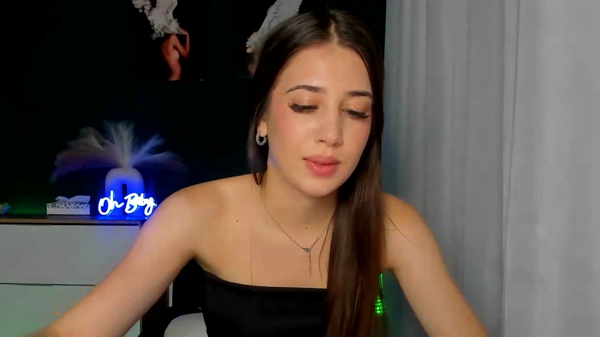 Gallery image thumbnail from AlexaPirs's myfreecams stream on, 08/16/2026, 13:54 image 20 of 20