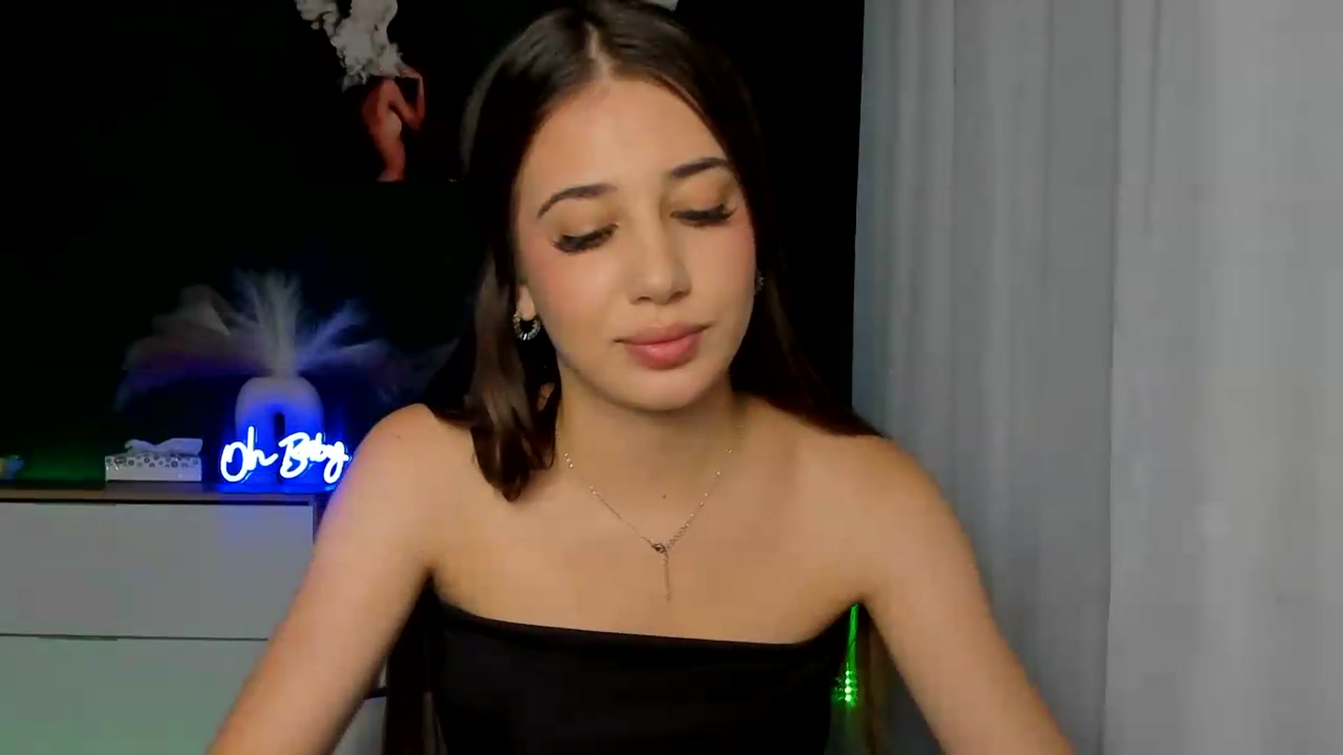Gallery image thumbnail from AlexaPirs's myfreecams stream on, 08/16/2026, 13:54 image 3 of 20
