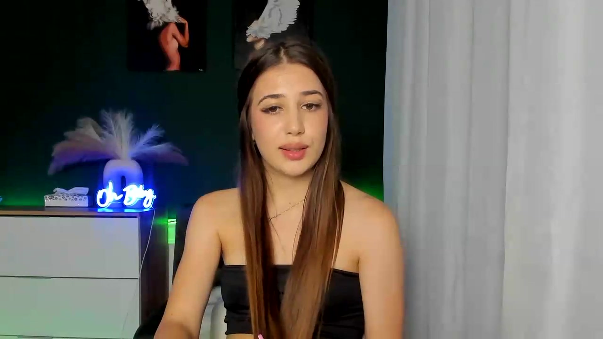 Gallery image thumbnail from AlexaPirs's myfreecams stream on, 08/16/2026, 16:04 image 20 of 20
