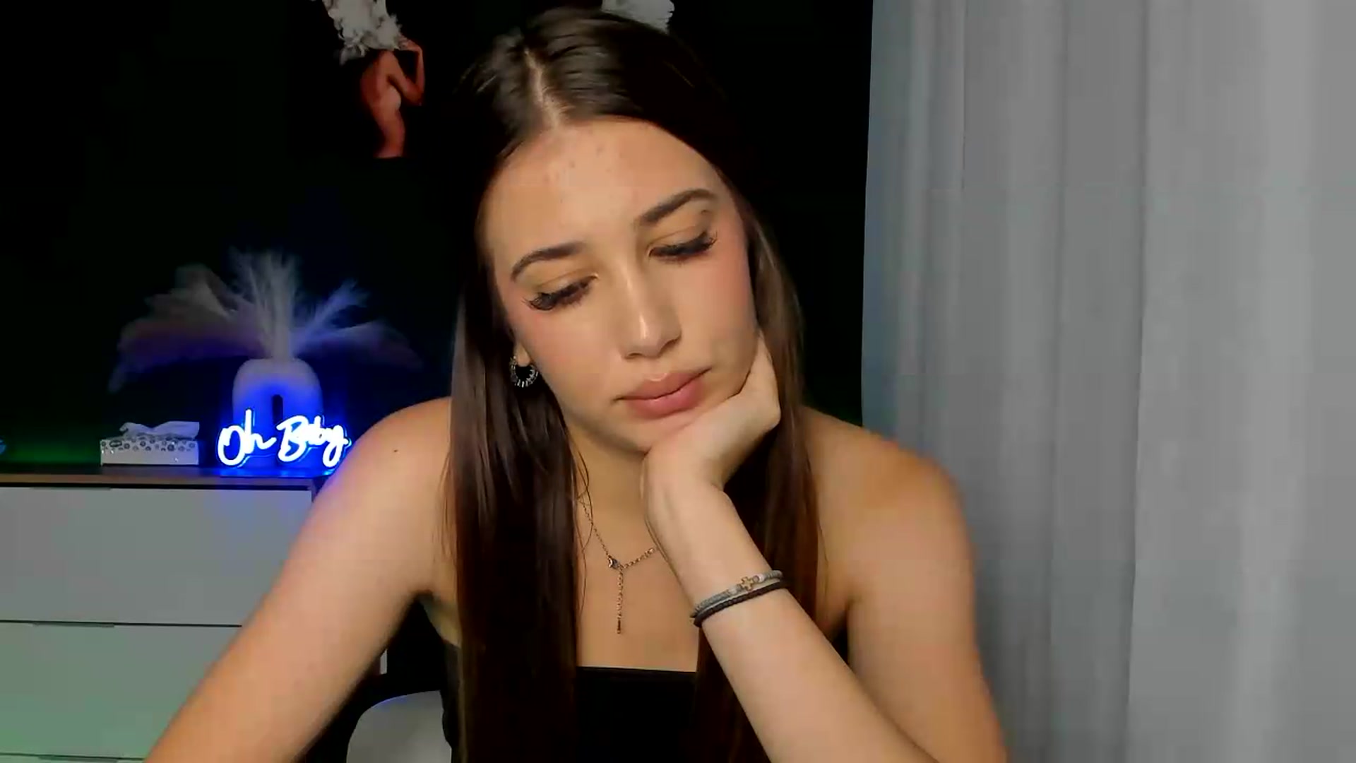 Gallery image thumbnail from AlexaPirs's myfreecams stream on, 08/16/2026, 16:04 image 17 of 20
