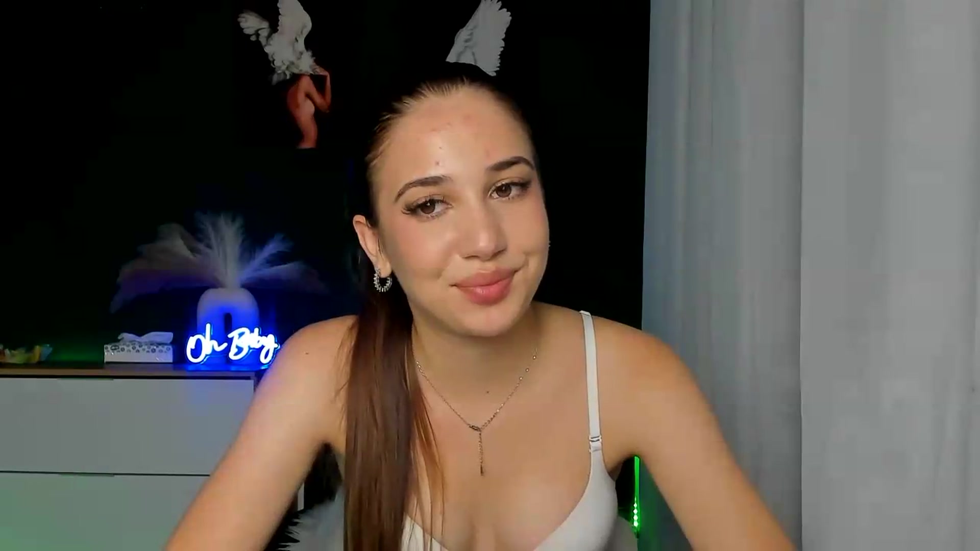 Gallery image thumbnail from AlexaPirs's myfreecams stream on, 08/17/2026, 16:20 image 13 of 20