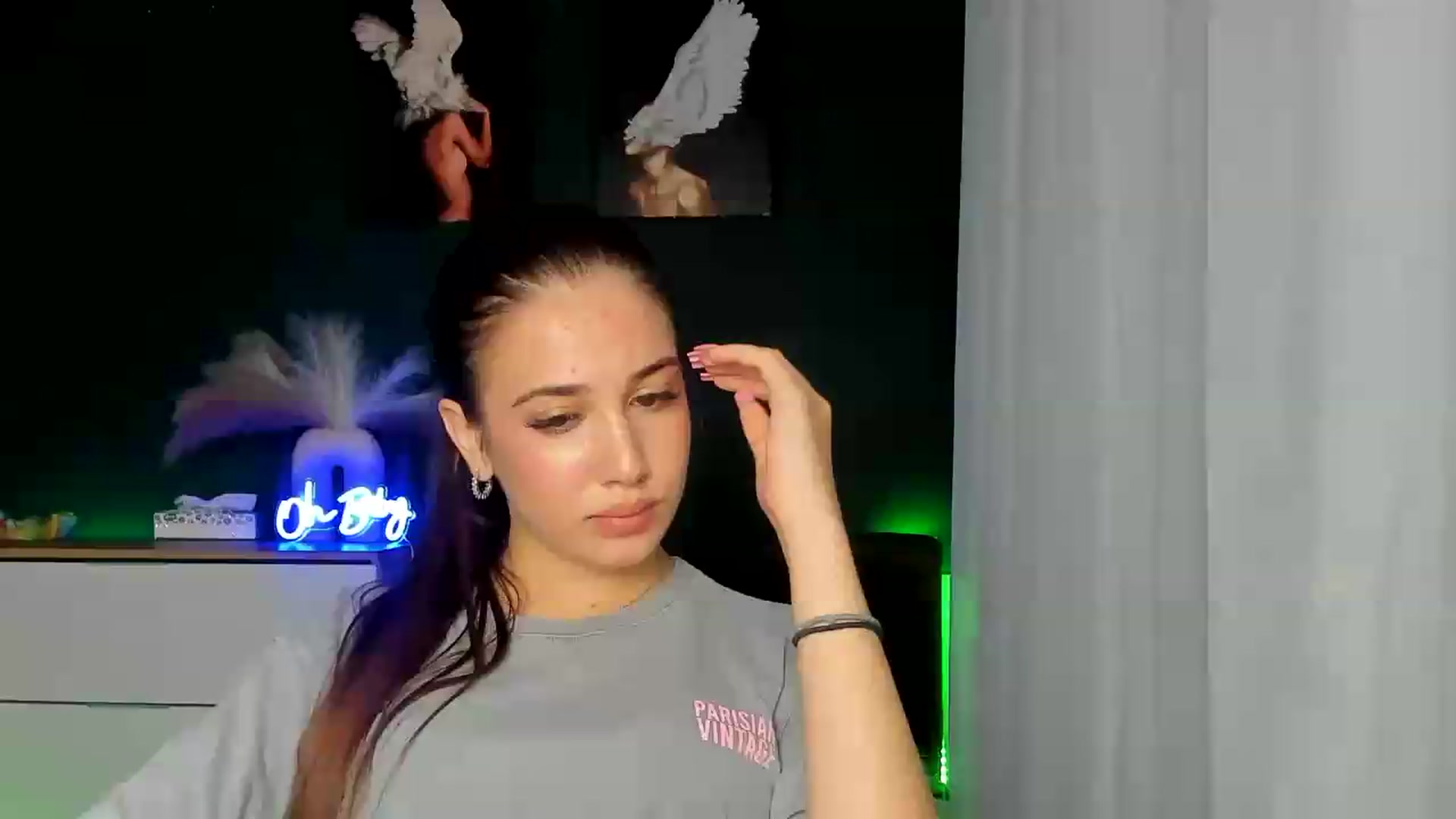 Gallery image thumbnail from AlexaPirs's myfreecams stream on, 08/17/2026, 16:40 image 10 of 20