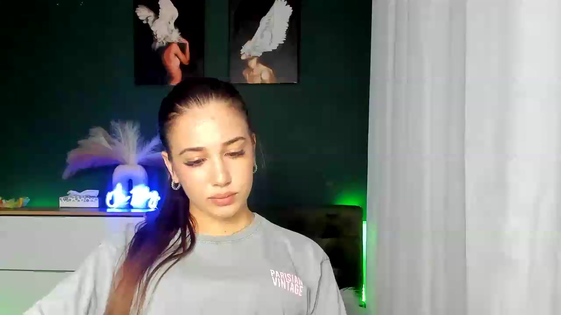 Gallery image thumbnail from AlexaPirs's myfreecams stream on, 08/17/2026, 16:40 image 8 of 20