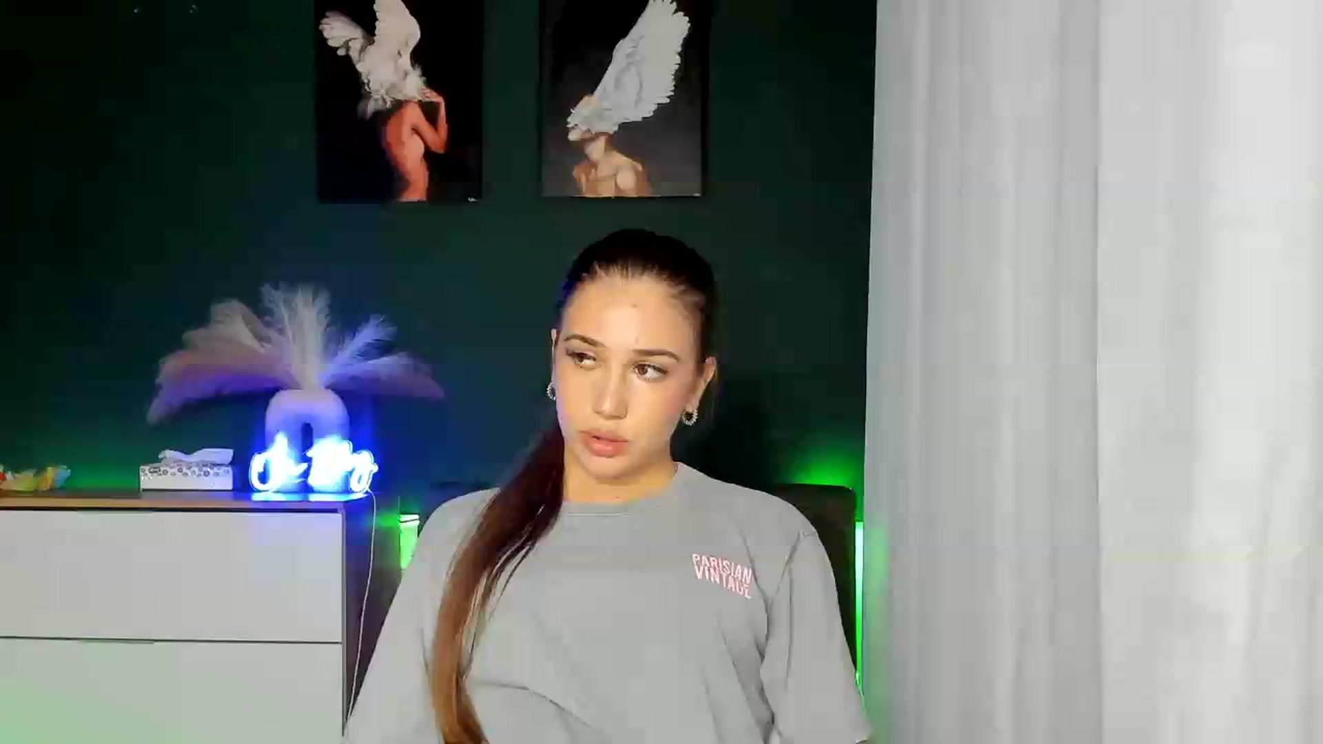 Gallery image thumbnail from AlexaPirs's myfreecams stream on, 08/17/2026, 16:40 image 7 of 20