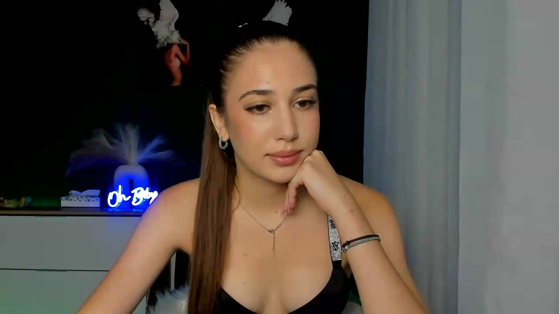 Gallery image thumbnail from AlexaPirs's myfreecams stream on, 08/18/2026, 13:17 image 12 of 20