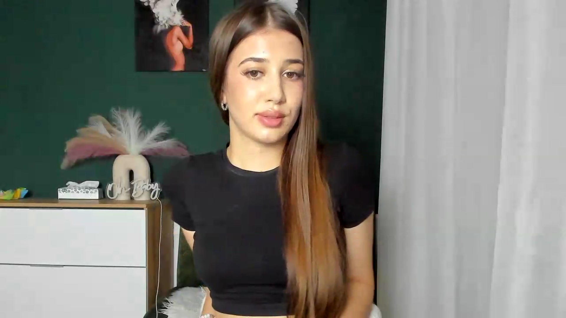 Gallery image thumbnail from AlexaPirs's myfreecams stream on, 08/19/2026, 16:23 image 13 of 20
