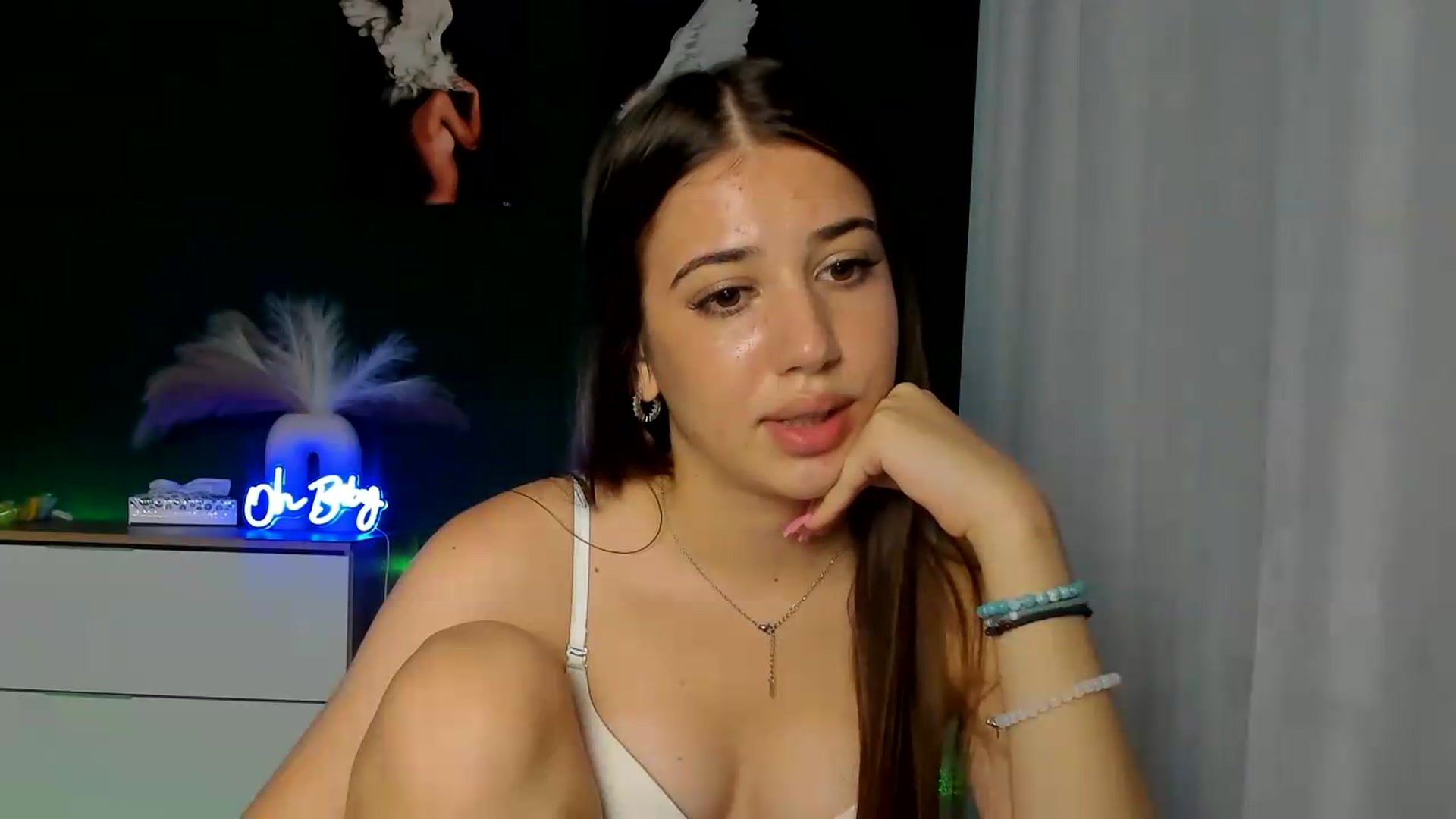 Gallery image thumbnail from AlexaPirs's myfreecams stream on, 08/23/2026, 13:31 image 15 of 20
