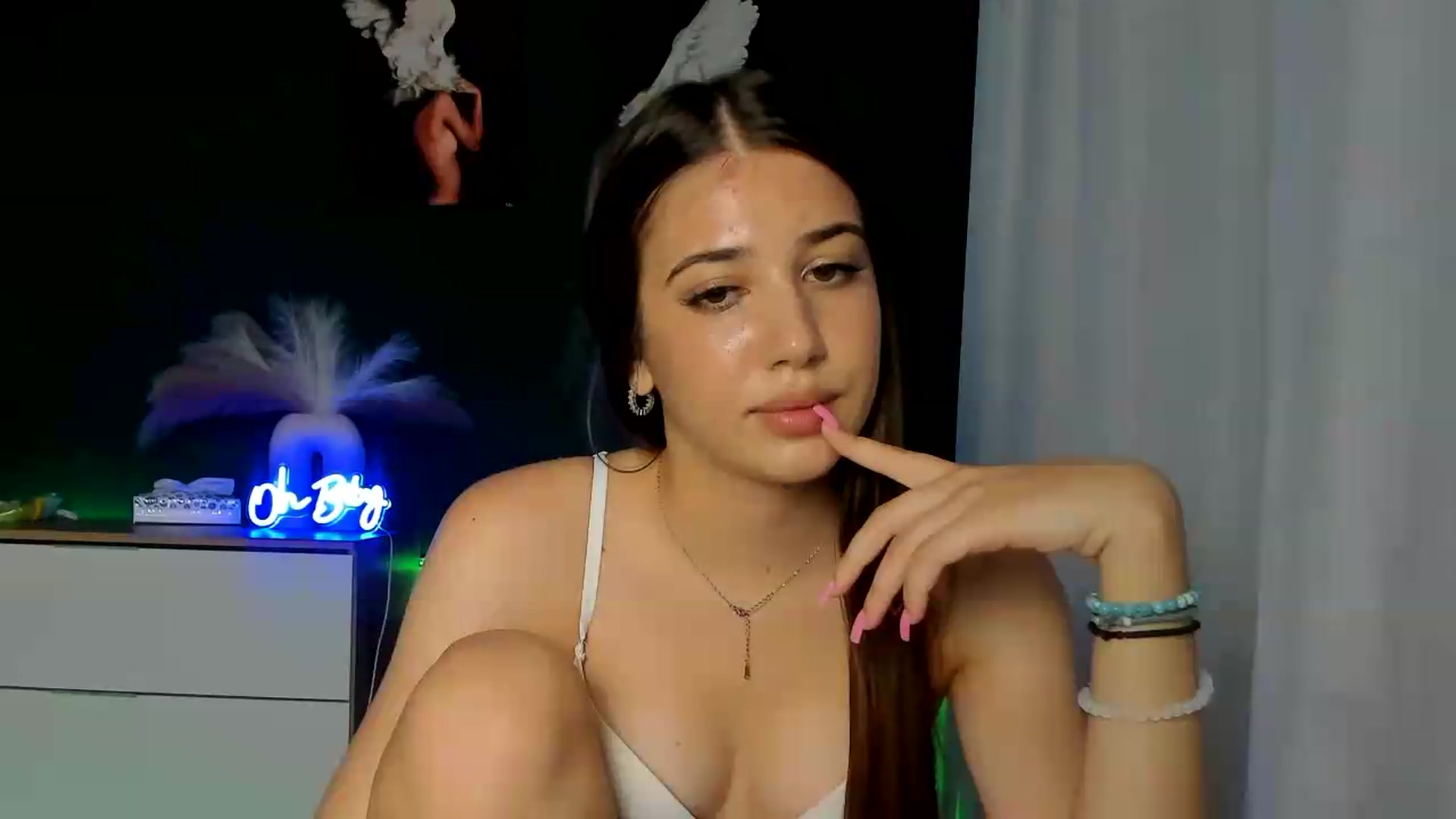 Gallery image thumbnail from AlexaPirs's myfreecams stream on, 08/23/2026, 15:09 image 6 of 20