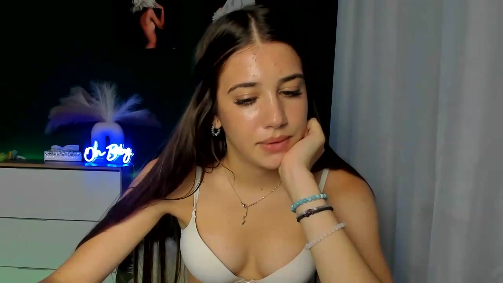 Gallery image thumbnail from AlexaPirs's myfreecams stream on, 08/23/2026, 16:06 image 16 of 20