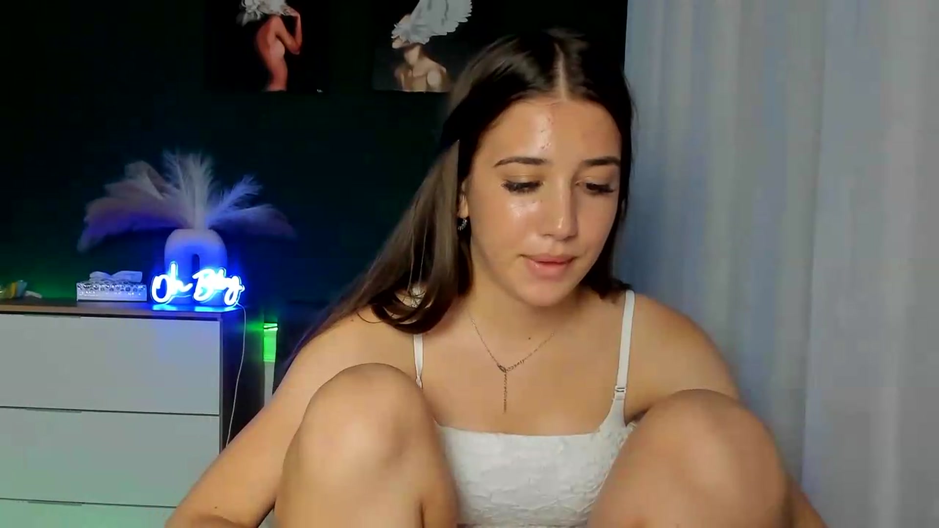Gallery image thumbnail from AlexaPirs's myfreecams stream on, 08/23/2026, 16:35 image 14 of 20