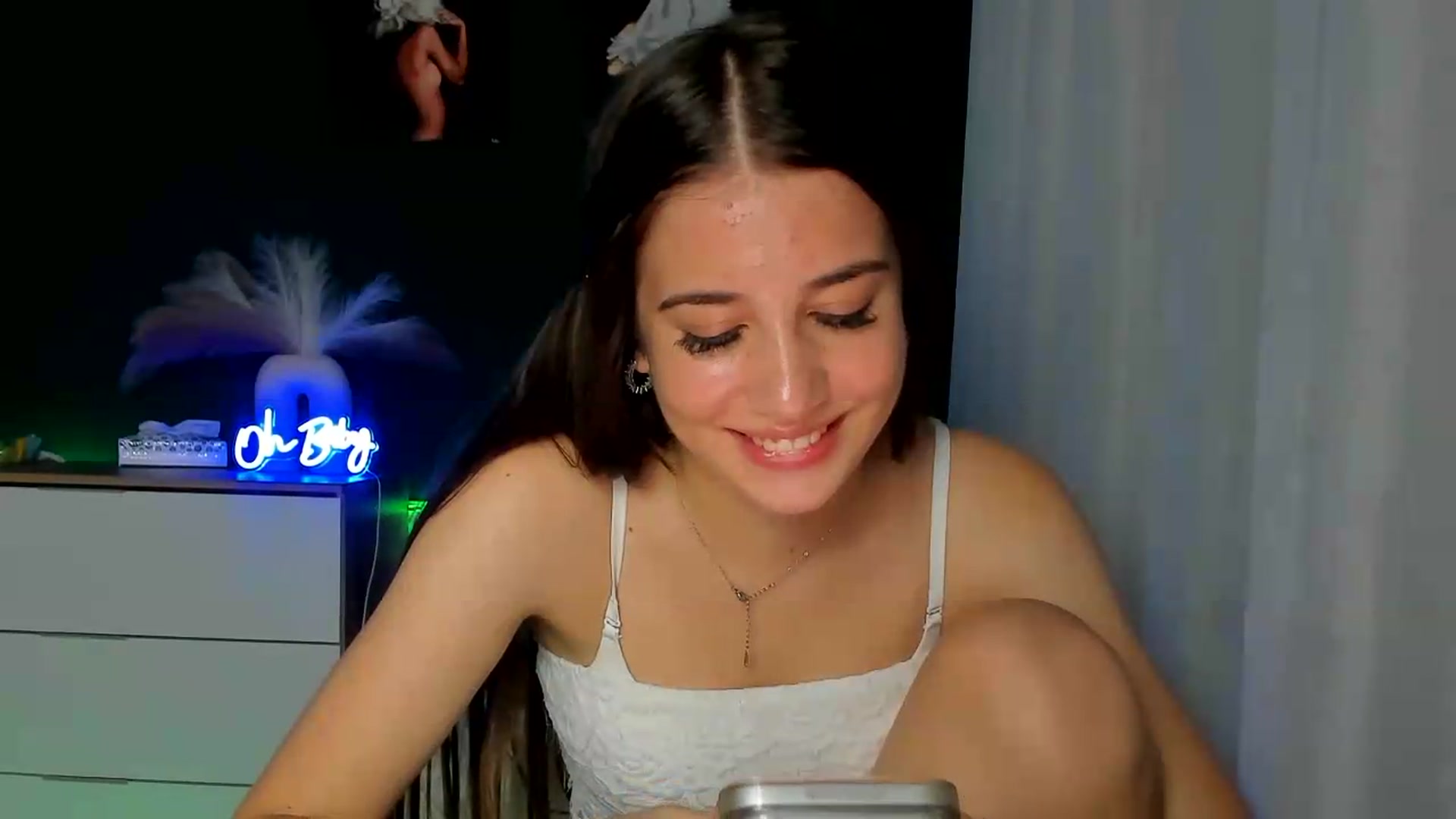 Gallery image thumbnail from AlexaPirs's myfreecams stream on, 08/23/2026, 16:35 image 19 of 20