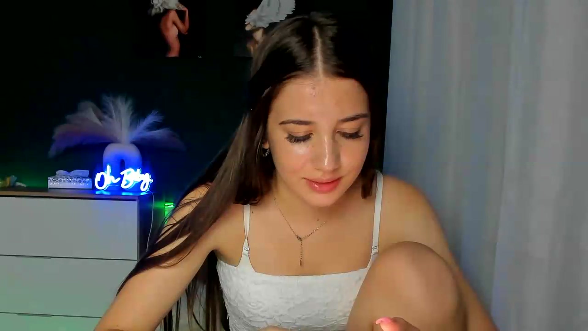Gallery image thumbnail from AlexaPirs's myfreecams stream on, 08/23/2026, 16:35 image 20 of 20