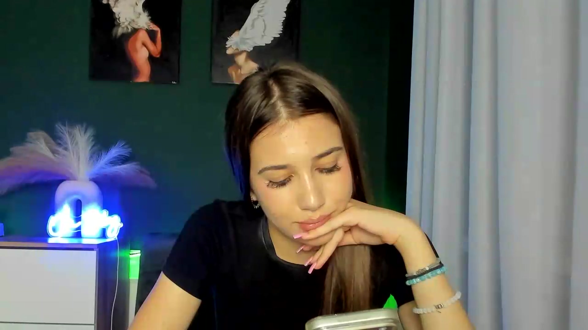 Gallery image thumbnail from AlexaPirs's myfreecams stream on, 08/26/2026, 16:53 image 10 of 20