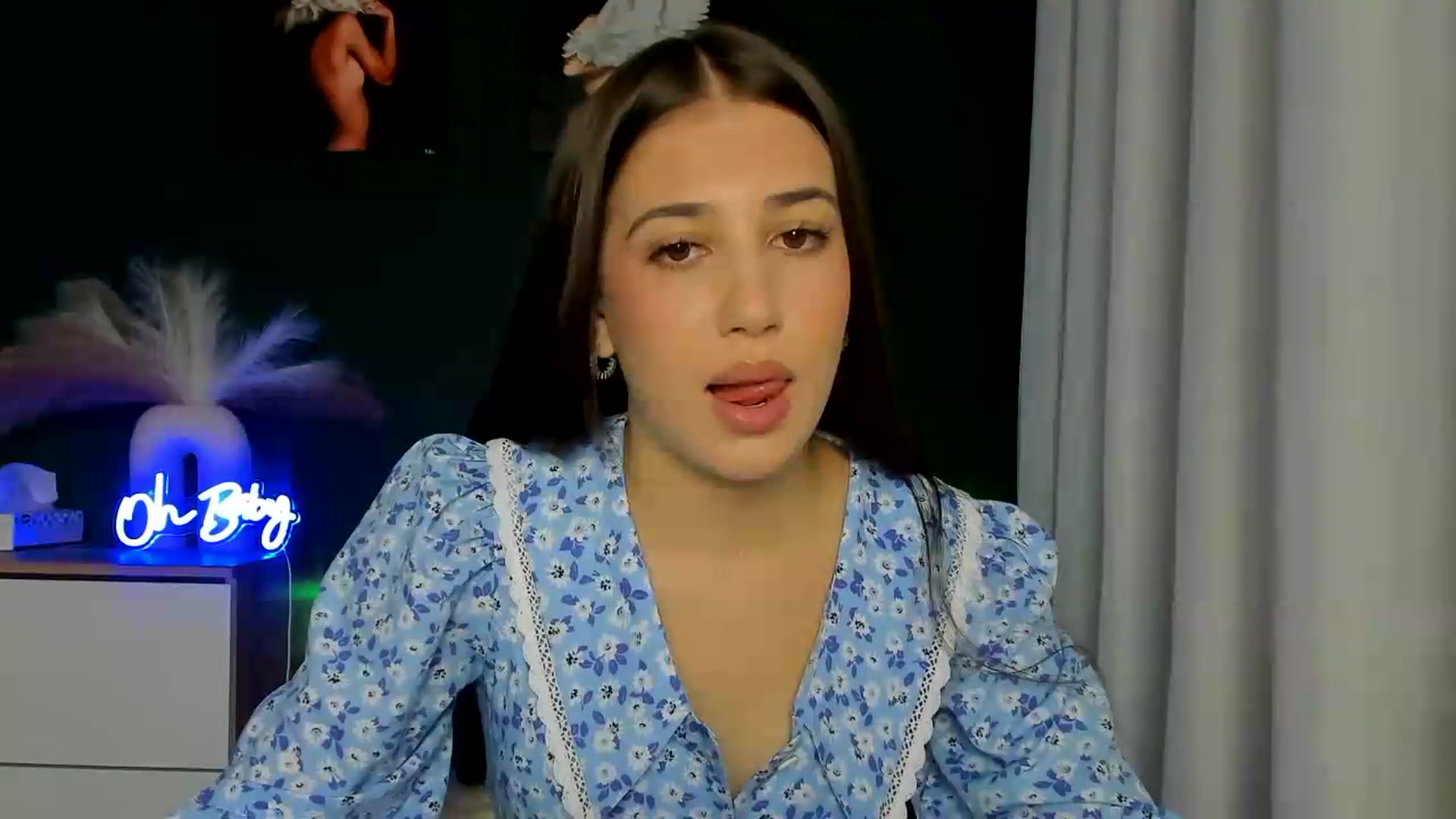Gallery image thumbnail from AlexaPirs's myfreecams stream on, 08/31/2026, 13:26 image 3 of 20