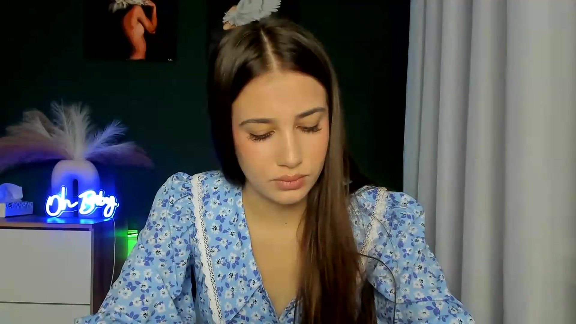 Gallery image thumbnail from AlexaPirs's myfreecams stream on, 08/31/2026, 13:26 image 12 of 20