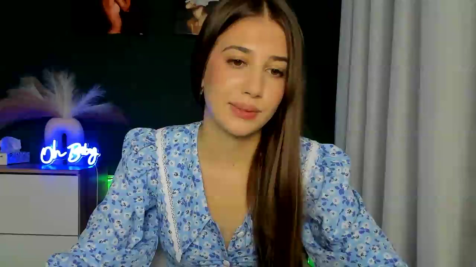 Gallery image thumbnail from AlexaPirs's myfreecams stream on, 08/31/2026, 14:15 image 1 of 20