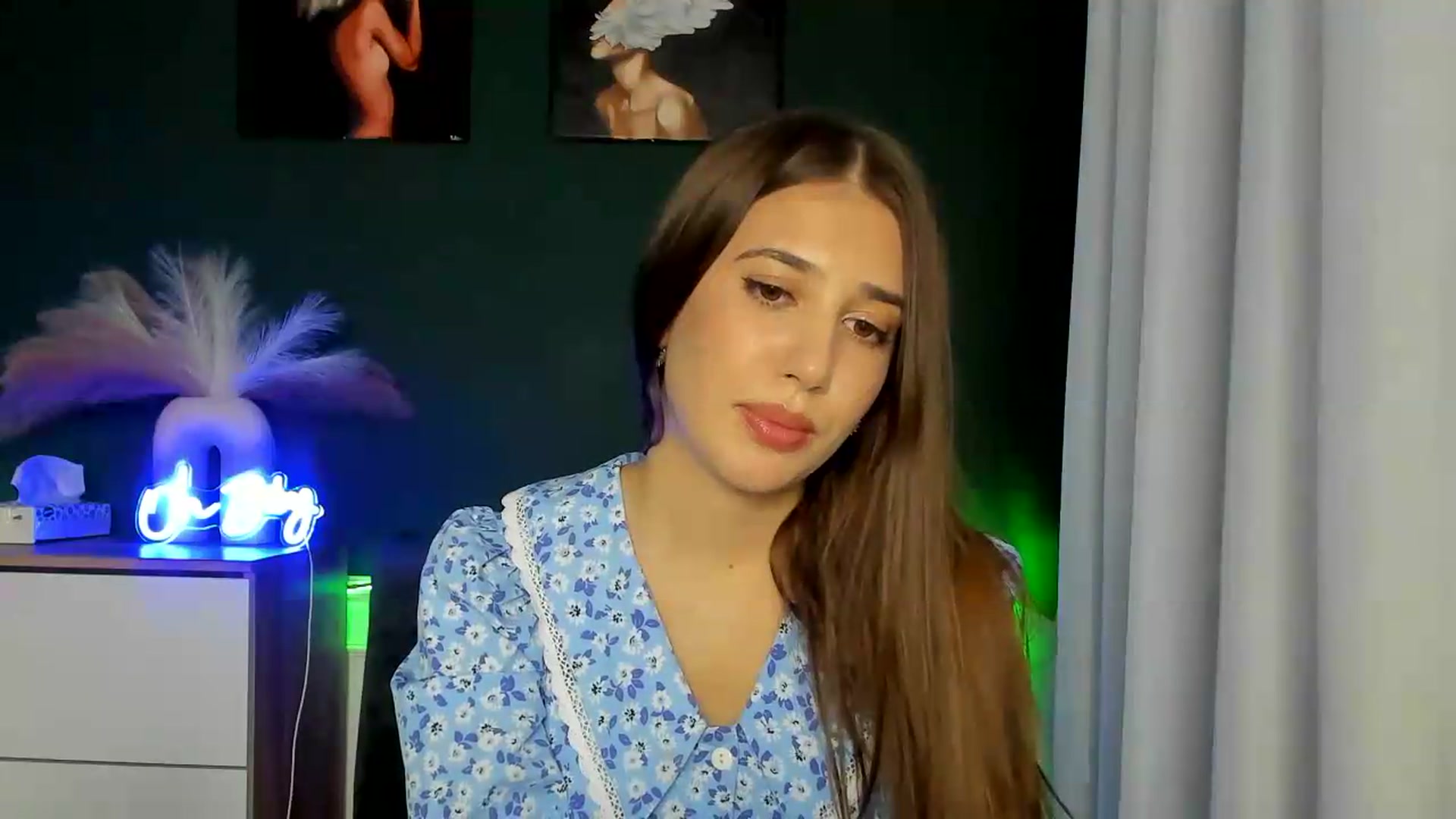 Gallery image thumbnail from AlexaPirs's myfreecams stream on, 09/01/2026, 16:03 image 10 of 20