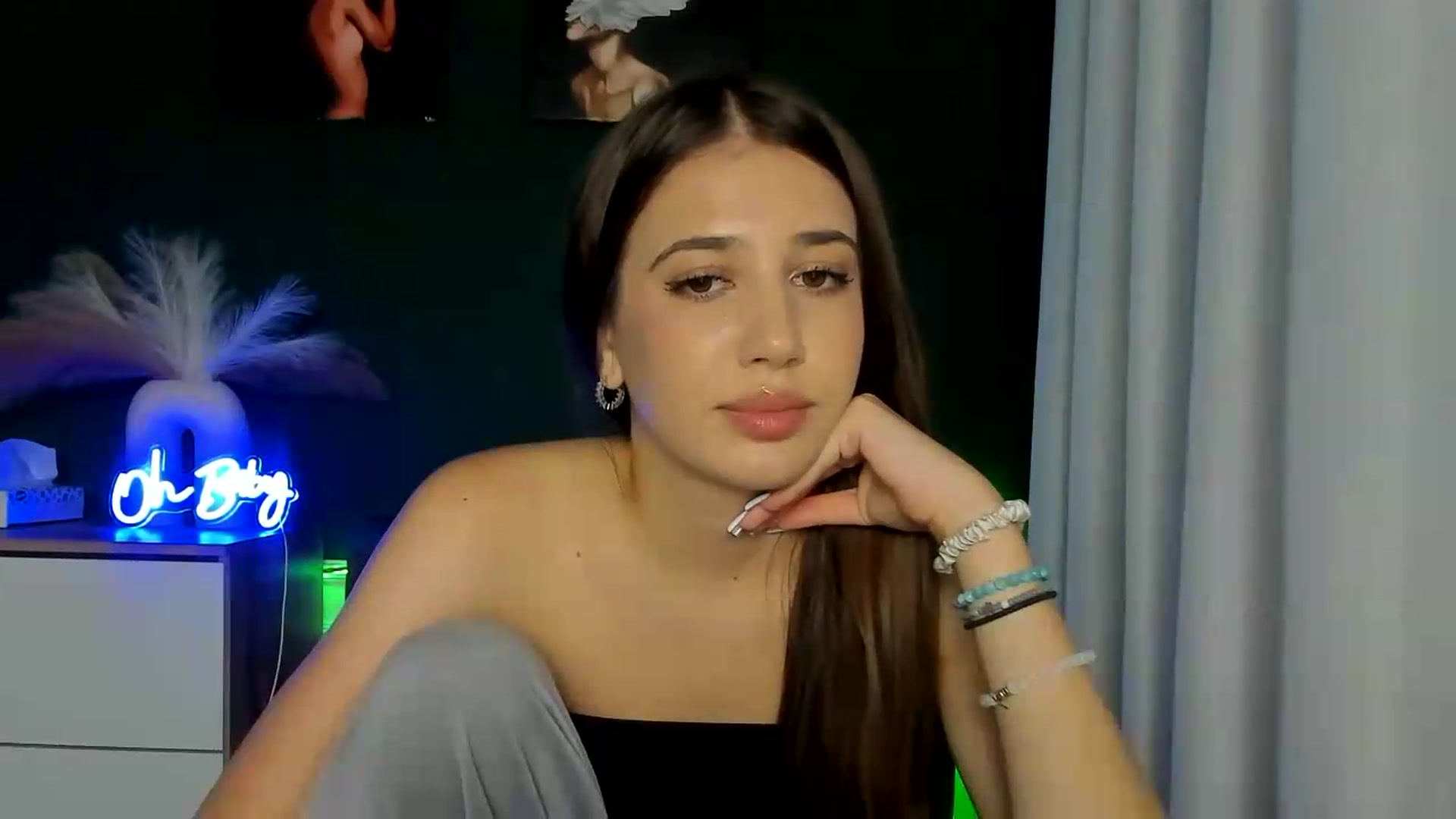 Gallery image thumbnail from AlexaPirs's myfreecams stream on, 09/03/2026, 14:42 image 10 of 20