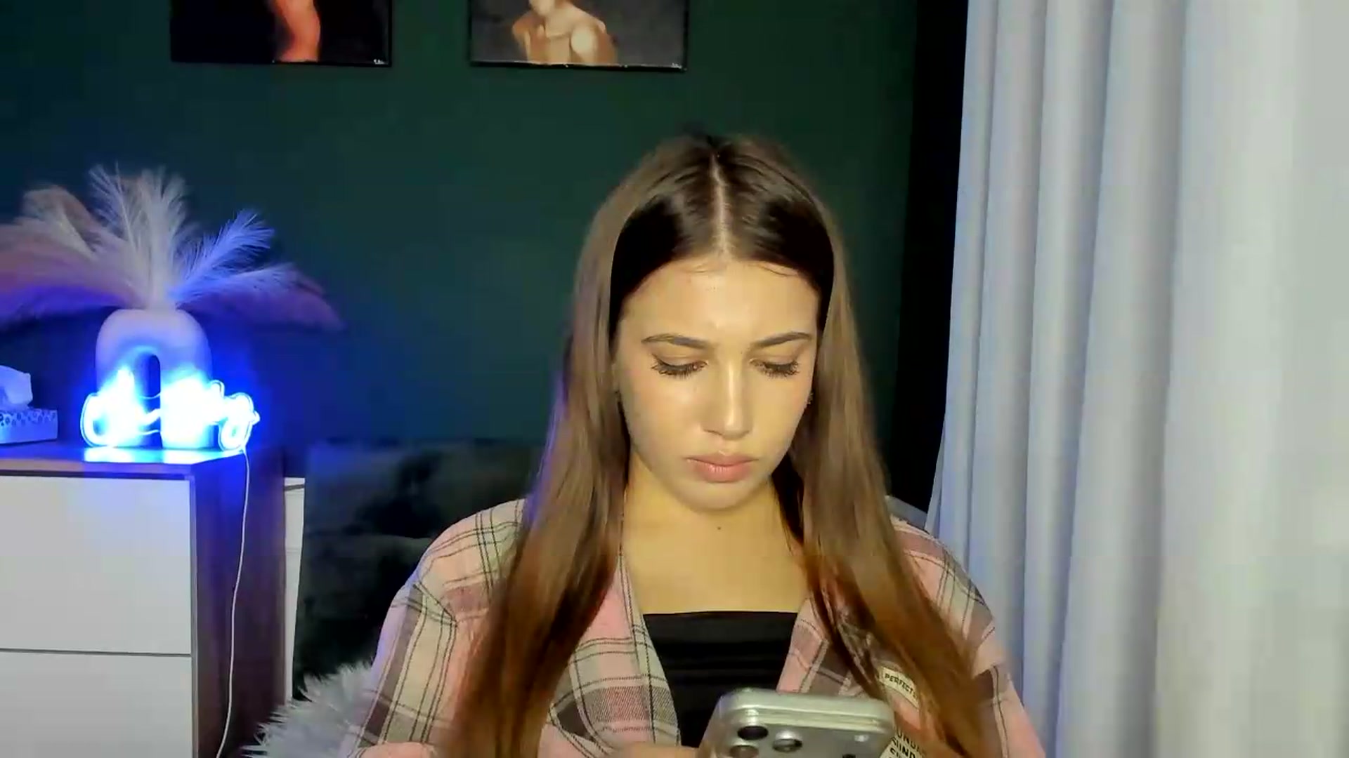 Gallery image thumbnail from AlexaPirs's myfreecams stream on, 09/03/2026, 16:44 image 2 of 20