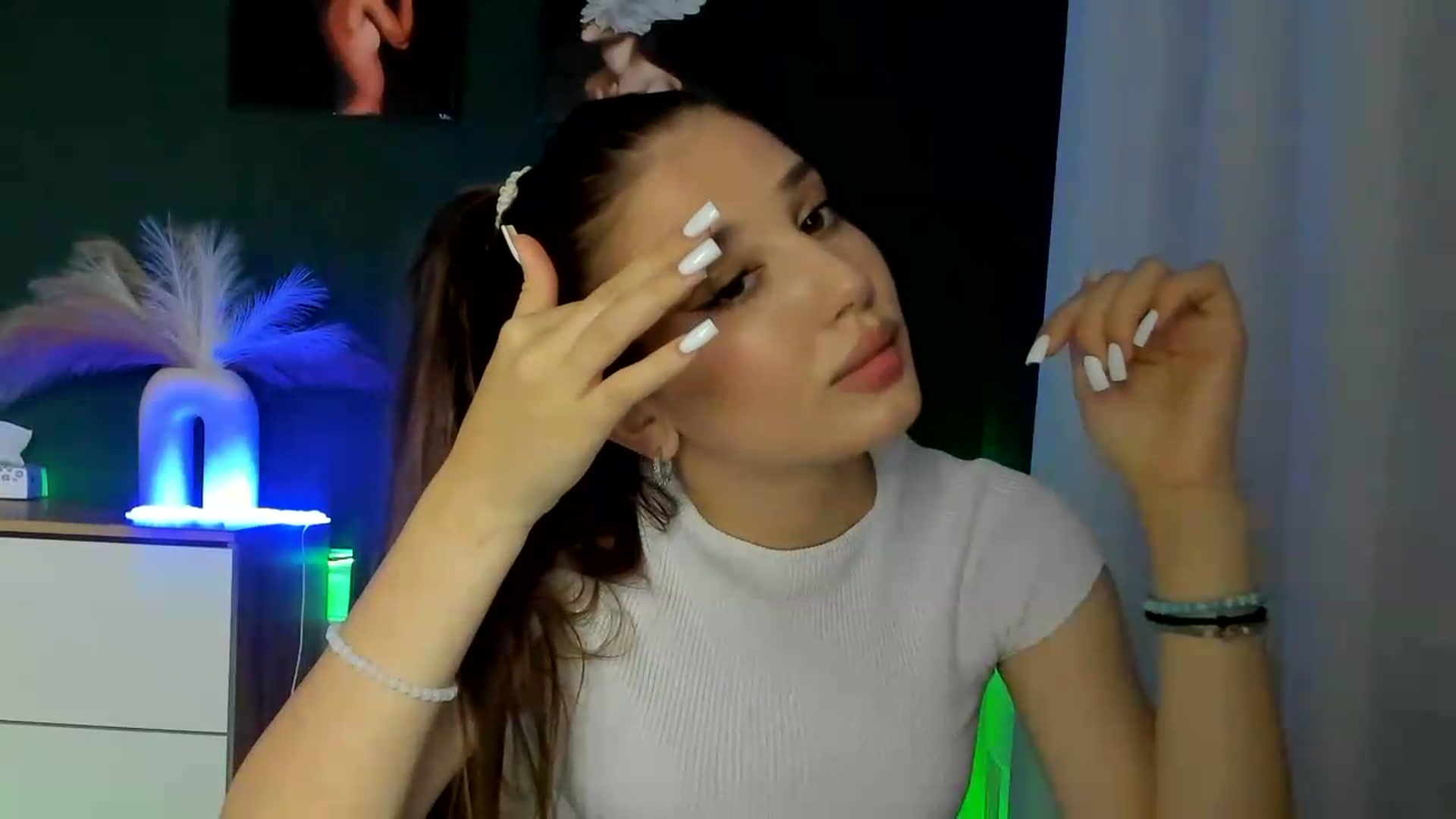 Gallery image thumbnail from AlexaPirs's myfreecams stream on, 09/07/2026, 13:56 image 6 of 20