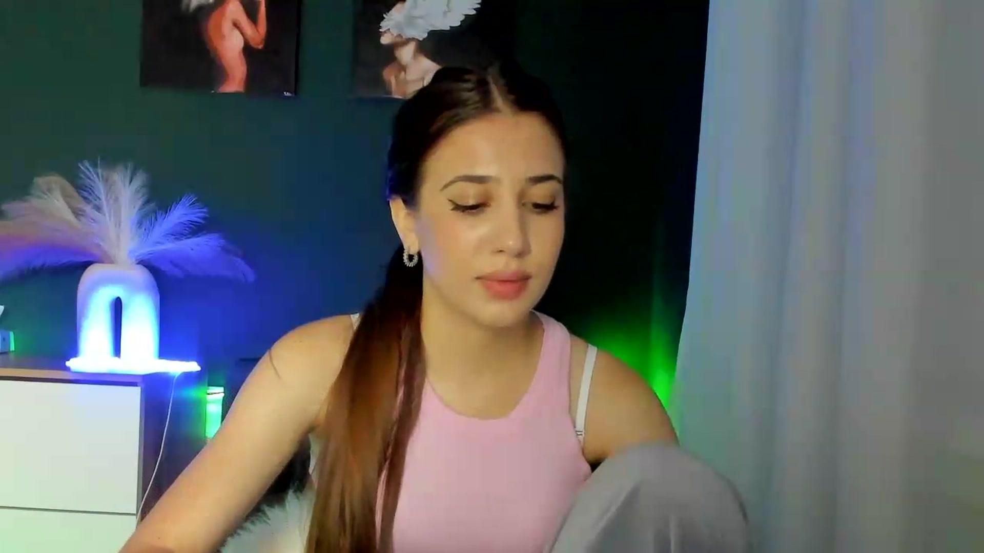 Gallery image thumbnail from AlexaPirs's myfreecams stream on, 09/08/2026, 13:41 image 20 of 20