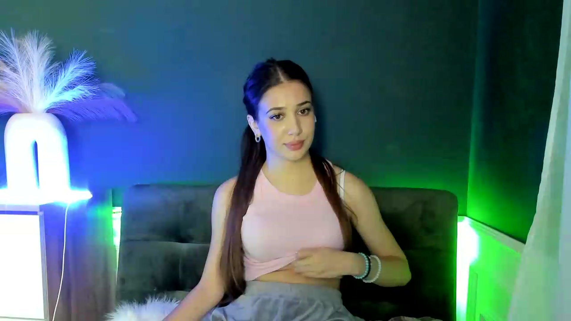 Gallery image thumbnail from AlexaPirs's myfreecams stream on, 09/08/2026, 14:54 image 11 of 20