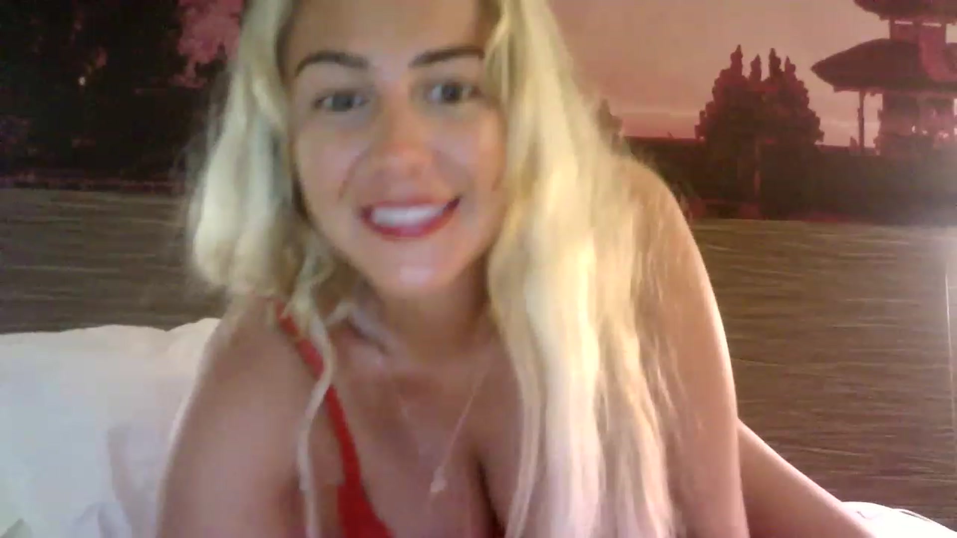 Gallery image thumbnail from AlexaRaeBlake's myfreecams stream on, 12/01/2022, 12:06 image 17 of 20